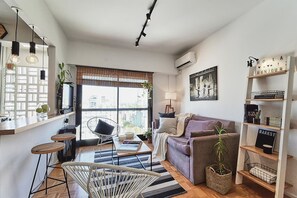 Televisión, oficina