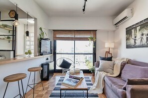 TV, offices