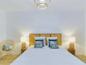 1 bedroom, free WiFi - Sea and beach view, flat for 4 (Pléneuf-Val-André)