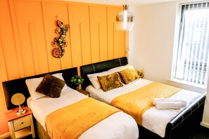 Deluxe Apartment | 2 bedrooms, individually decorated, individually furnished