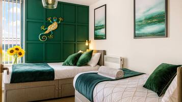 Deluxe Apartment | 2 bedrooms, individually decorated, individually furnished
