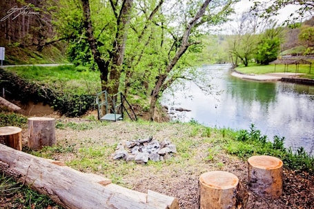 Property grounds. Fulkerson-Hilton historic homestead