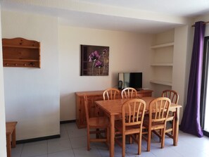 تناول الطعام