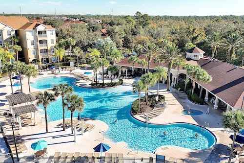 Fun+Outdoor Theater+Game Room+Themed BRs+Pool/Spa