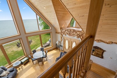 Door County Area Waterfront Estate | Game Room