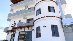 Front of property - BLISS Hotel (Ksamil)