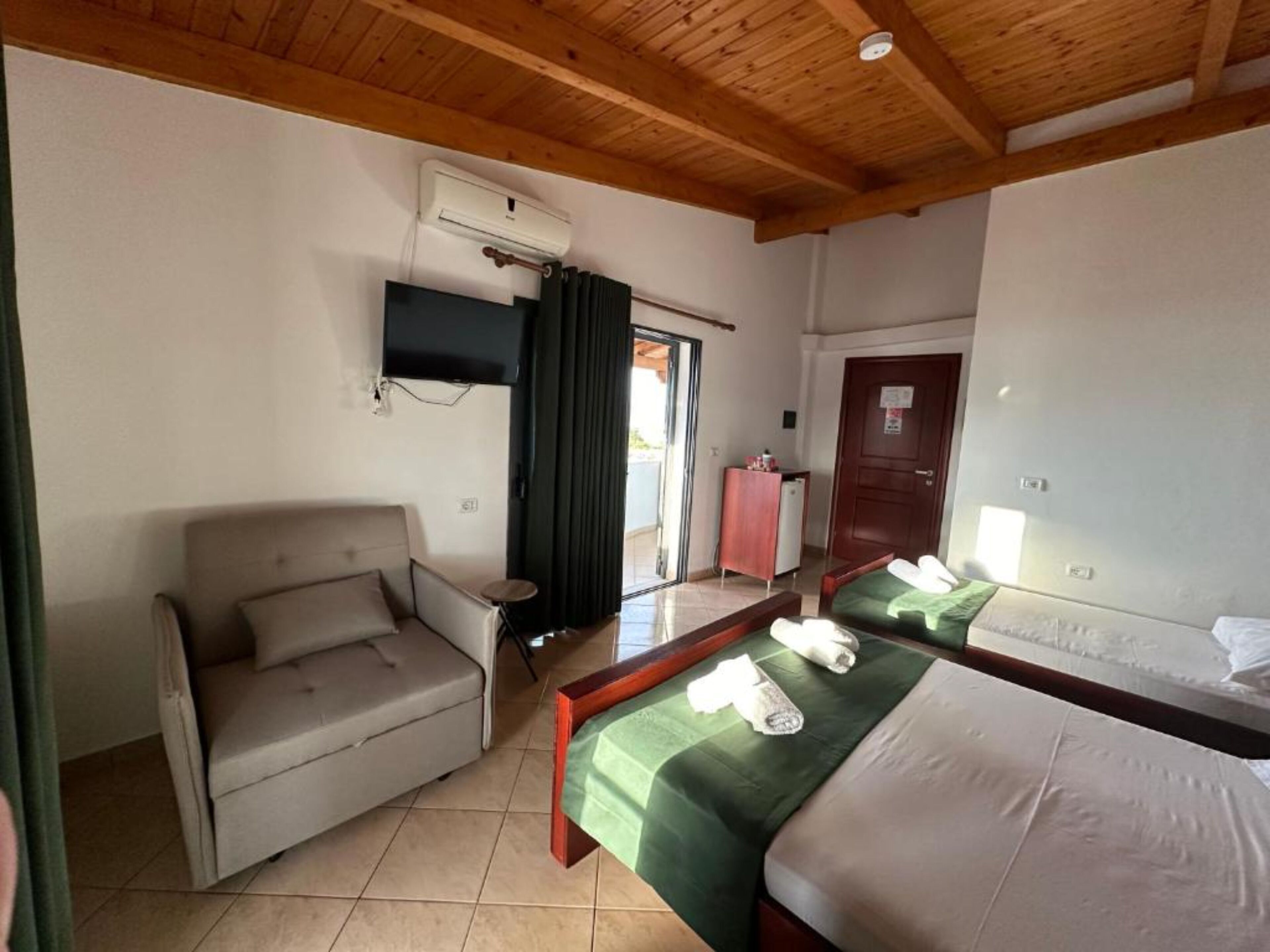 Photo - BLISS Hotel
