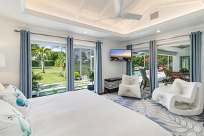 3 habitaciones, tabla de planchar con plancha y cuna de viaje 