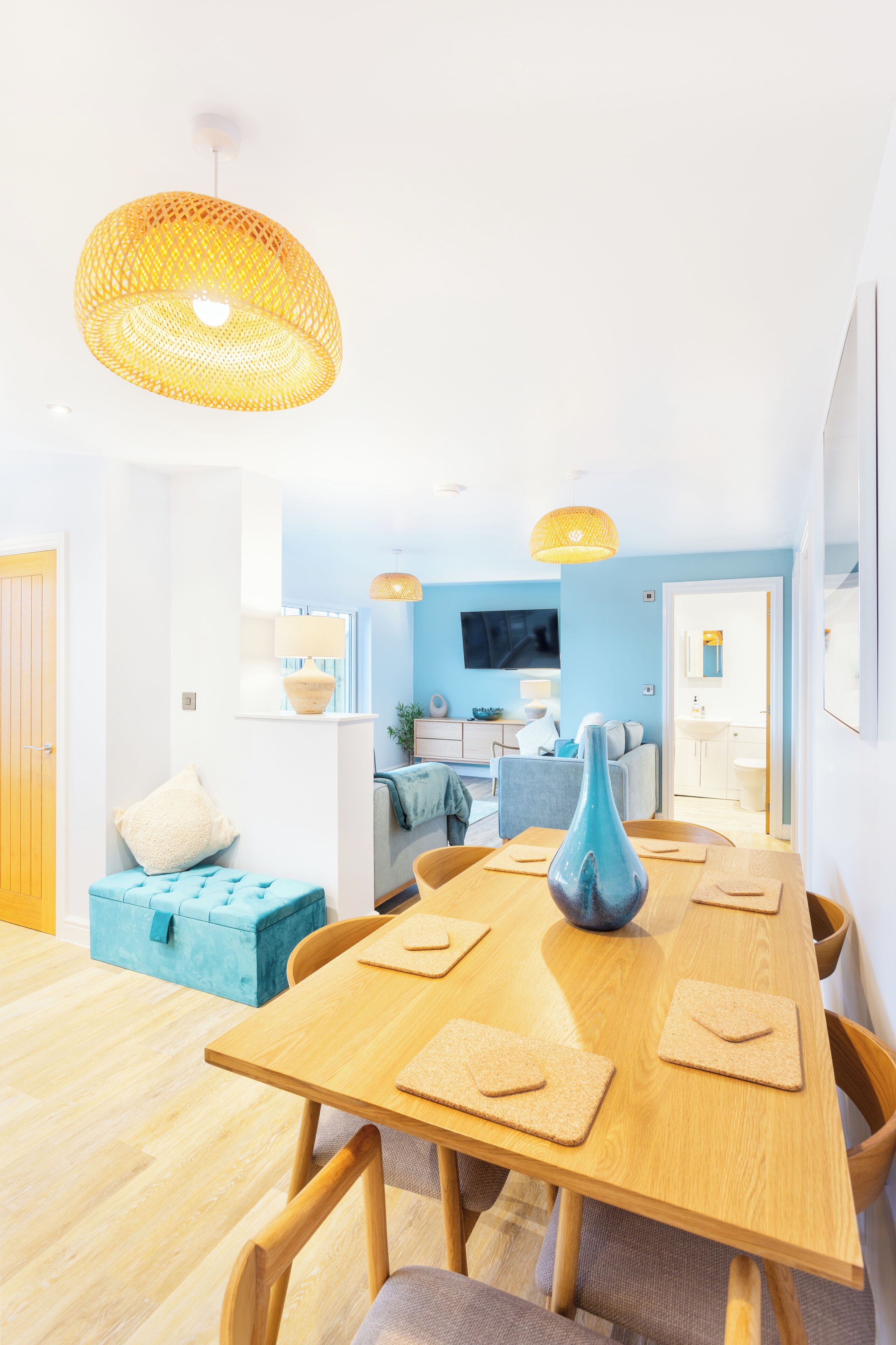 40-inch LCD TV with digital channels, TV