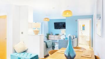 40-inch LCD TV with digital channels, TV