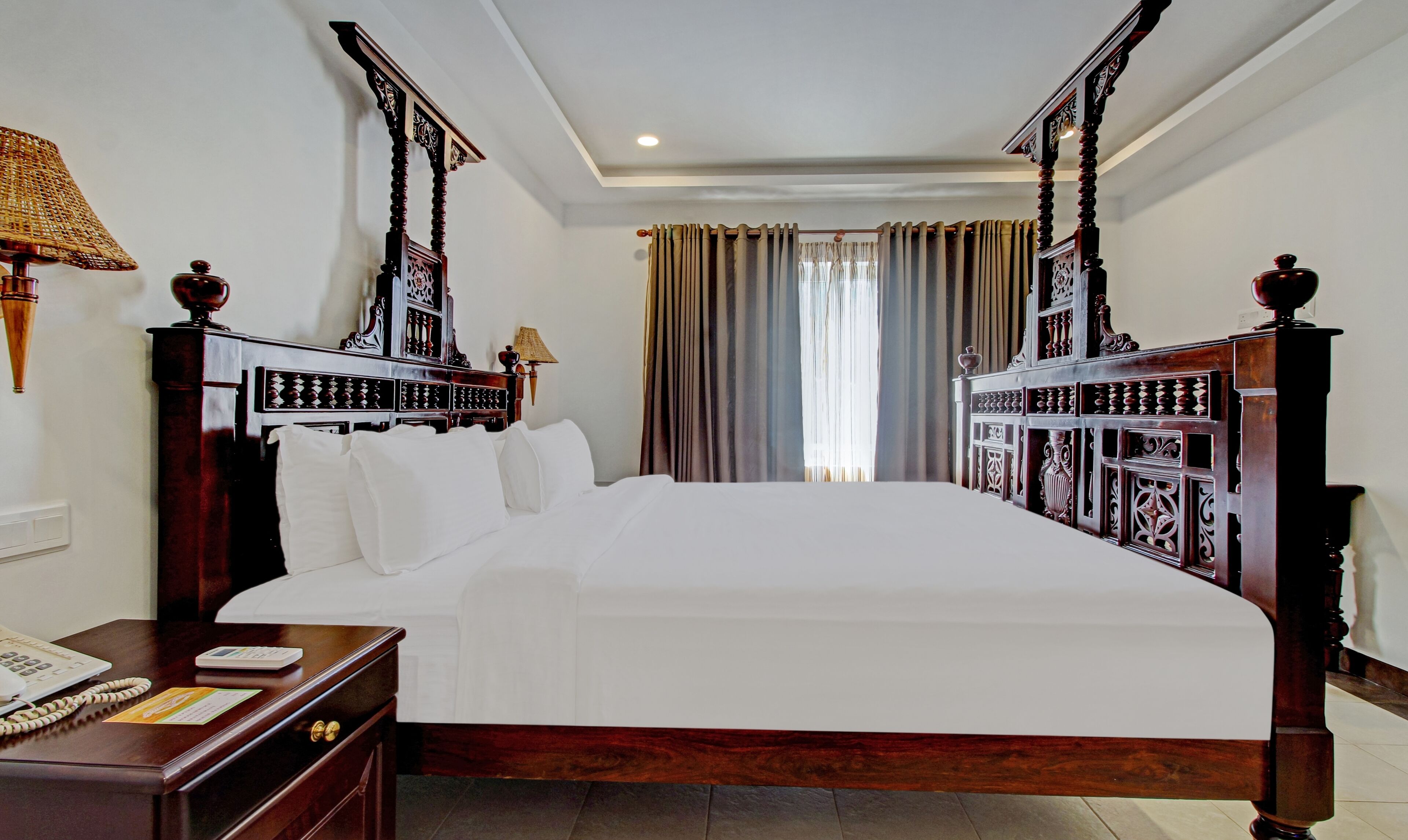 Premium Room | Desk, iron/ironing board, free WiFi, bed sheets