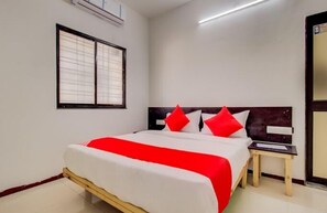 豪華雙人房 | 埃及棉床單、高級寢具、Select Comfort 床墊、獨特裝潢
