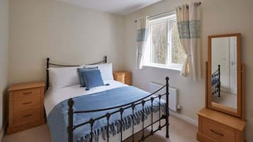 2 bedrooms, free WiFi, bed sheets, wheelchair access