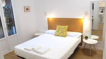 2 chambres, fer et planche à repasser, lit parapluie, Wi-Fi gratuit