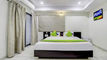 Standard Room | Desk, iron/ironing board, free WiFi, bed sheets