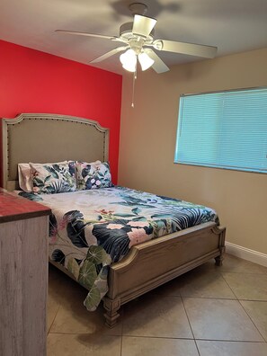 3 bedrooms, iron/ironing board, travel crib, free WiFi
