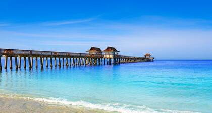 **Heated pool, walk/bike to beach, kid & pet friendly**