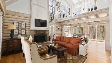 Smart TV, fireplace, table tennis, offices