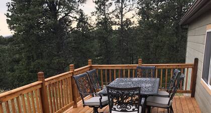 Peaceful and private with quick access to all the Black Hills has to offer!