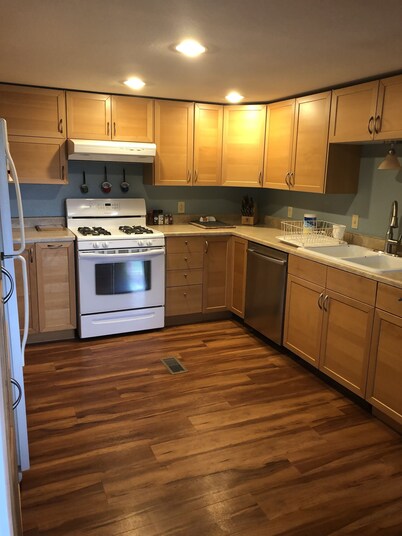 Peaceful and private with quick access to all the Black Hills has to offer!