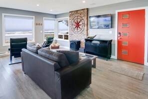 TV, fireplace, DVD player