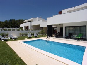 Utomhuspool