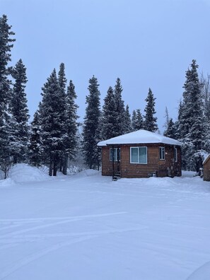 Exterior - Bear Valley Cabin (Anchorage)