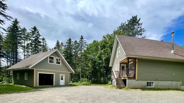 Exterior - Le Rivat – Chalet for 12 guests + 2 children (Saint-Gabriel-de-Valcartier)