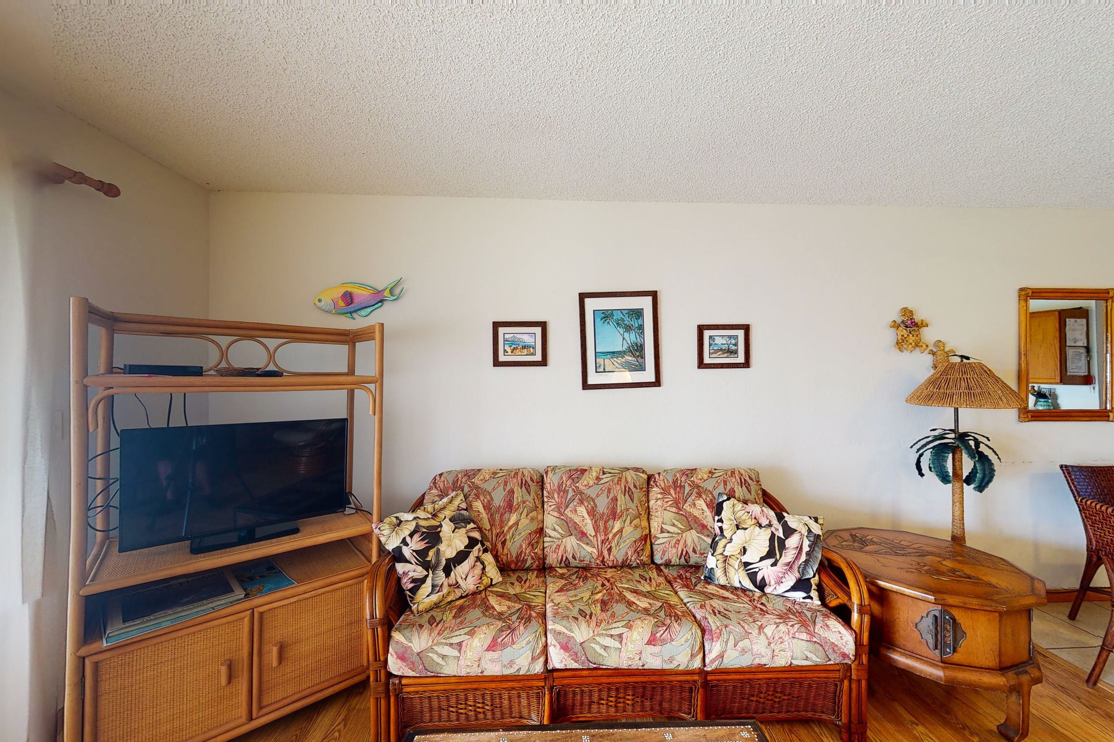 Tropical Paradise Condo w/Shared Tennis Court & Pool + Free WiFi and Water Views