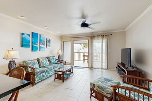 Fernseher, DVD-Player, Videothek, Stereoanlage