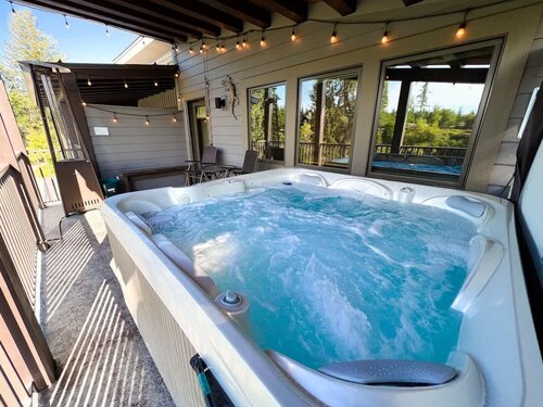 On The River | Hot Tub | Fire Pit | New AC 2024!