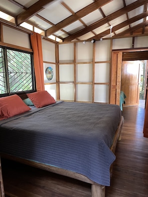 2 bedrooms, free WiFi, bed sheets - Beachfront Casita on Playa Cocles - A Surfer's Paradise! (Cocles)