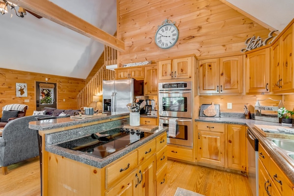 Frigorífic, microones, forn i placa de cuina