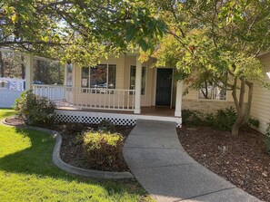 Exterior - Timbercrest Retreat - Delightful Home near river, Couer d'Alene & Silverwood!  (Post Falls)