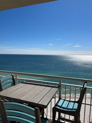 Property grounds - Indigo on the gulf- 1501, 3BR, 4 BA, CORNER, bonus den, 2312 Sq. Ft. (Pensacola)