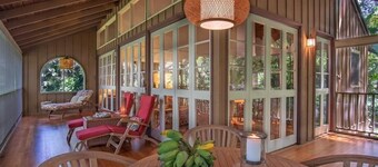 Secluded Corner Condo w/Nature Views, Wrap-Around Lanai, Free WiFi, Shared Pool