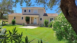 Exterior - Beautiful air-conditioned villa with jacuzzi pool, large, quiet property with trees. (20226 BELGODERE)
