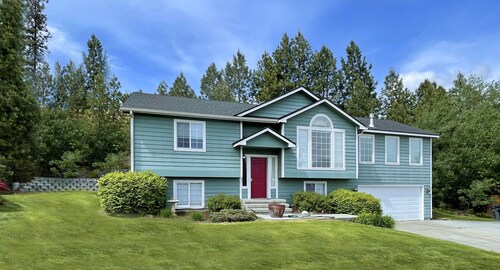 Blackhawk 5BD Home: Hot Tub, Arcade, near Whitworth & Green Bluff