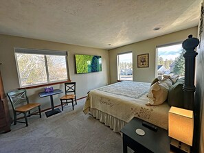 5 chambres, bureau, fer et planche à repasser, accès au Wi-Fi (inclus)