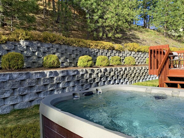 Baignoire à remous extérieure