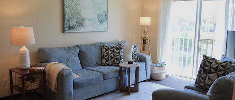 Télévision, table de tennis de table