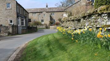 Enceinte de lâhĂ©bergement