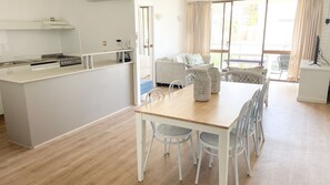 Dining - Merrima Court Unit 14 Kings Beach QLD (KINGS BEACH)