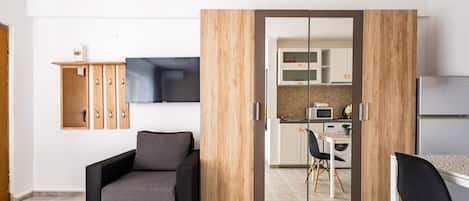 Studiosuite – premium | Oppholdsområde | TV