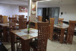 Free daily full breakfast - Hotel Horto Executivo (Ipatinga)