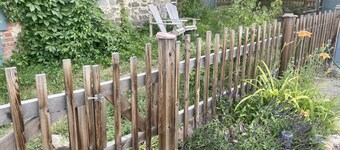 Trail Lovers Getaway - walk or bike to downtown