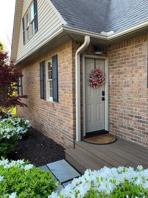 Exterior detail - Poolside Mountain Views and Outdoor Living (Campobello)