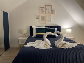 3 chambres, fer et planche à repasser, Wi-Fi gratuit, draps fournis