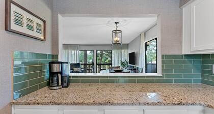 Pinseeker, a greenside condo on No. 5 - Walk to Pinehurst Clubhouse