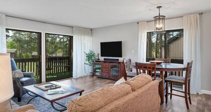 Pinseeker, a greenside condo on No. 5 - Walk to Pinehurst Clubhouse